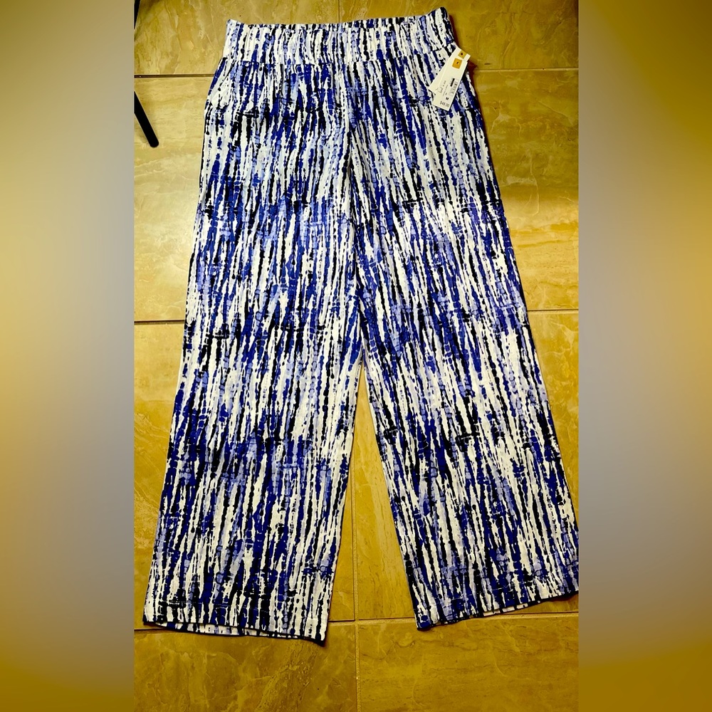 NWT 🆕 #88 Land ‘n Sea Pants, Size Med